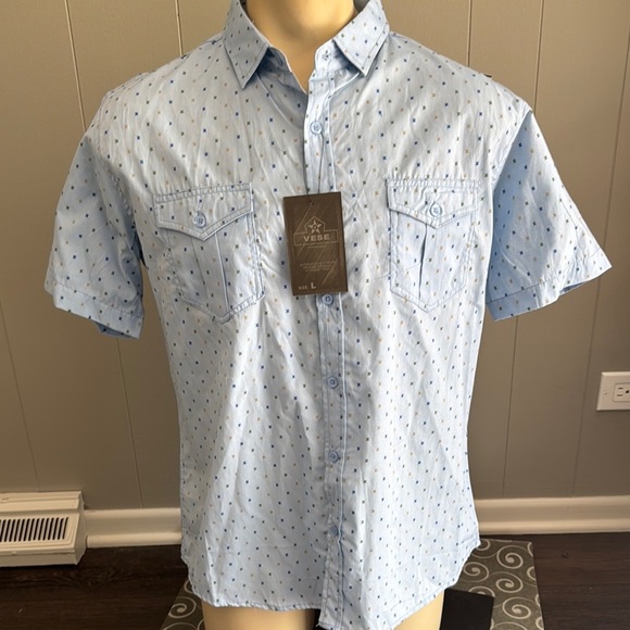 Vese light chambray blue embroidered print shirt sleeve button front shirt. NWT - Picture 1 of 6
